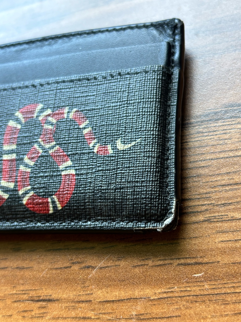 Gucci GG Supreme Card Holder - Picture 3 of 7